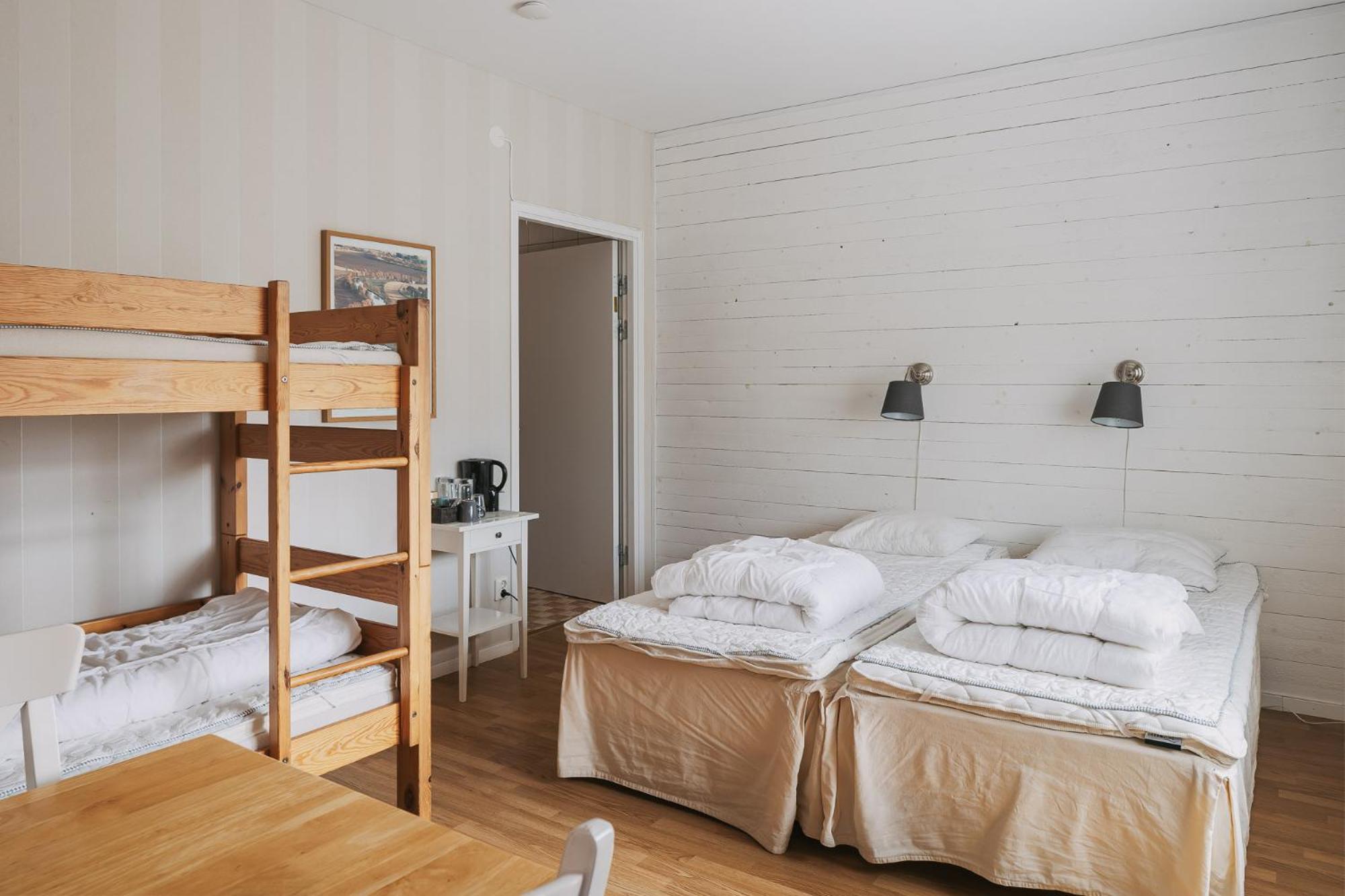 Perssons I Backens Pensionat- Sjoetorps Vandrarhem & Rum Sjötorp Quarto foto